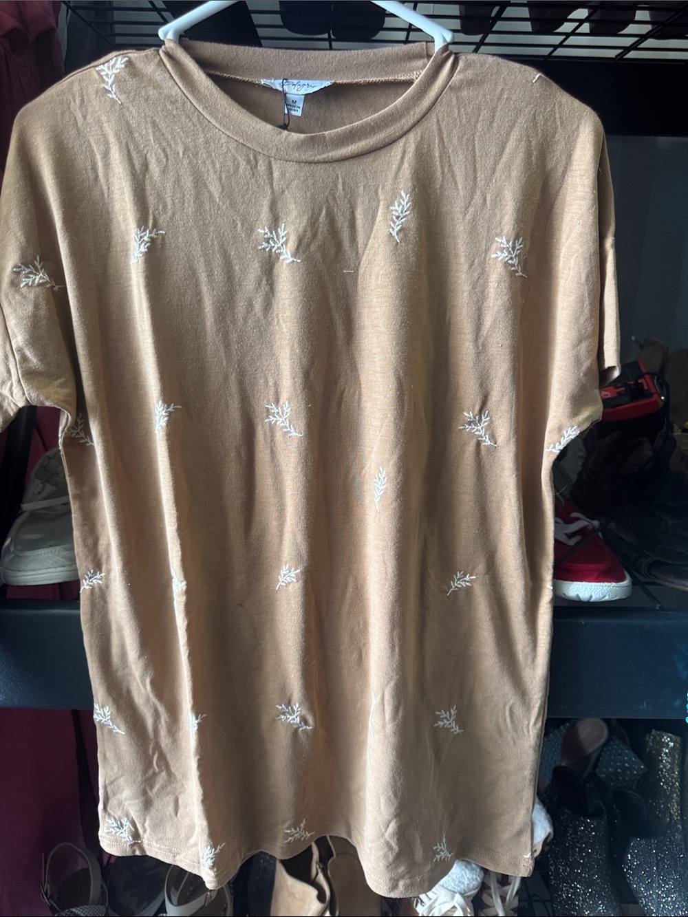 Polagram Tan Short Sleeve Tee with White Embroidered Sprigs